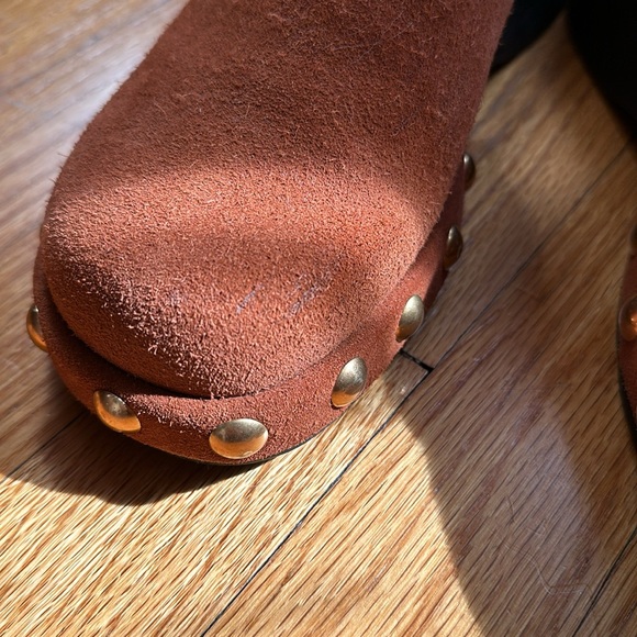 Aerosoles Faye clog in gingerbread suede - Picture 2 of 6